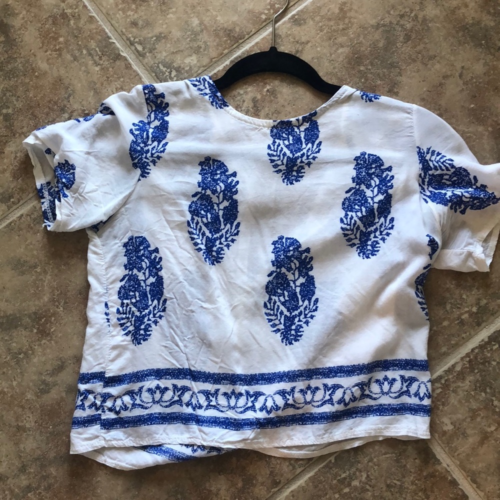 crop top